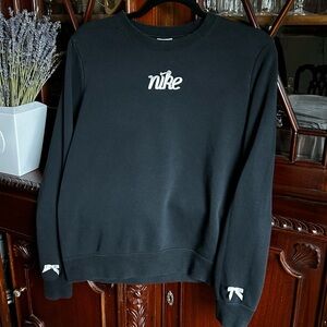 Nike Women's Bow Crewneck Black Sweatshirt